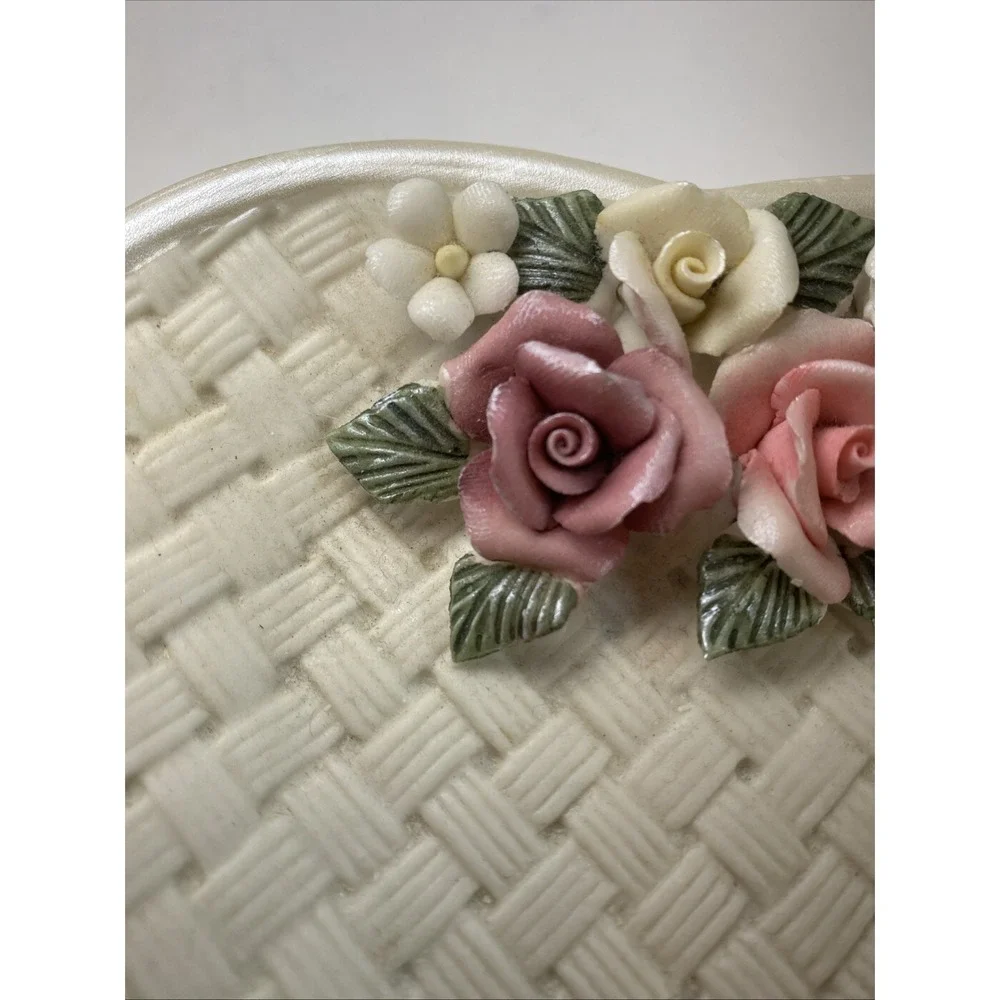 Rare Vintage Ceramic Heart Dish Woven Design With Roses‎ Shaped Trinket 5.5x5.5